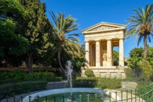 Objevování Pláží Malty