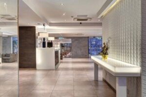 Pebbles Resort (St. Paul's Bay)